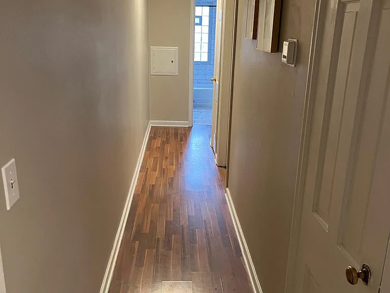 1207 Oxford St — Photo 3
