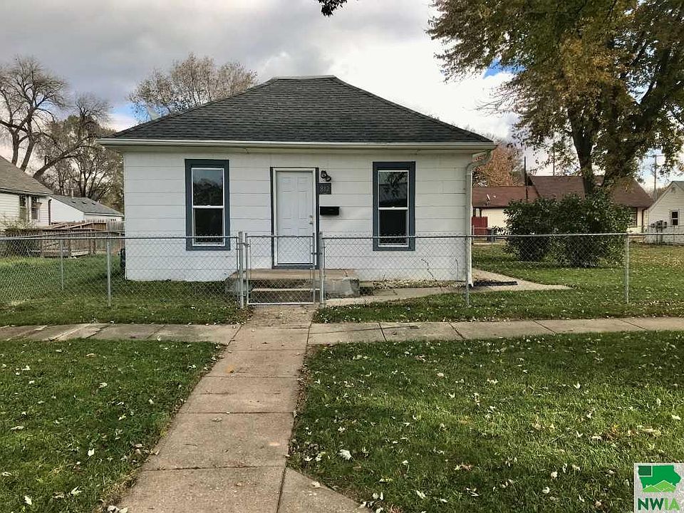 1st image of 812 C St