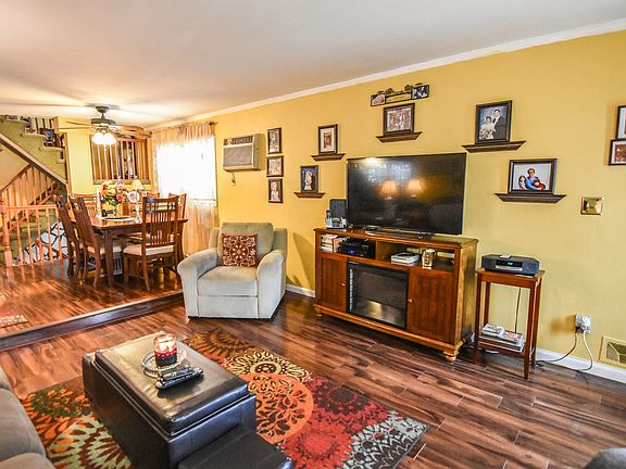 4th image of 83 Cranford St