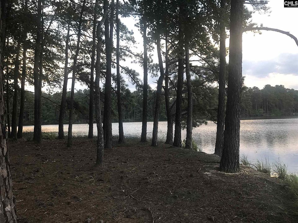 2nd image of 20 Beaver Lake Ct