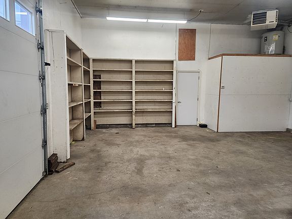 4th image of 2101 S 12th St W #1/2