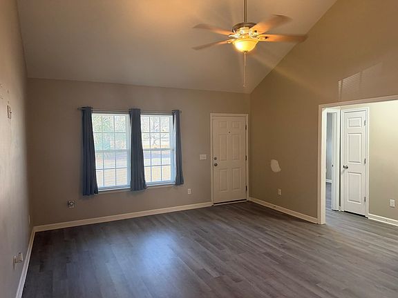 3rd image of 3807 Goff St
