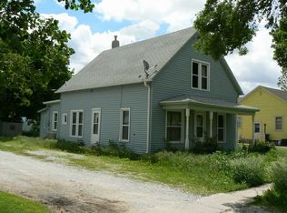 233 S 10th St, Geneva, NE 68361