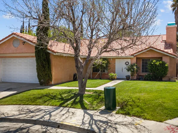 206 Tahquitz Pl, Palmdale, CA 93550
