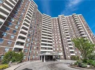 5 Shady Golfway #305, Toronto, ON M3C 3A5