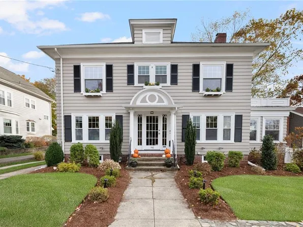 142 Ridge St, Pawtucket, RI 02860