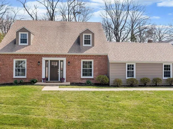 1710 Fawnvalley Dr, Saint Louis, MO 63131