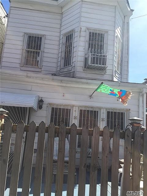 1st image of 10131 125th St