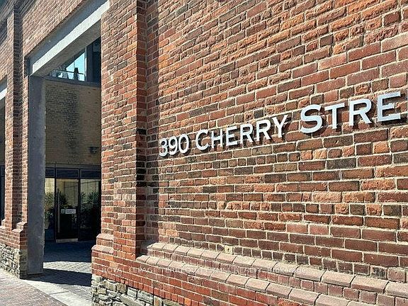2nd image of 390 Cherry St #3604