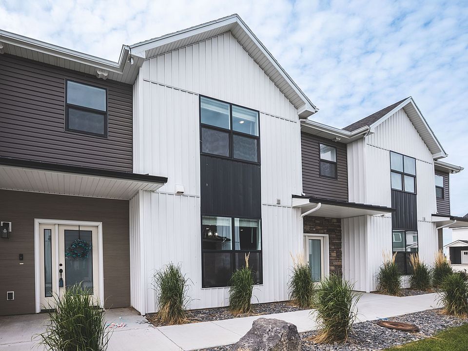 1st image of 277 Blue Sky Ct