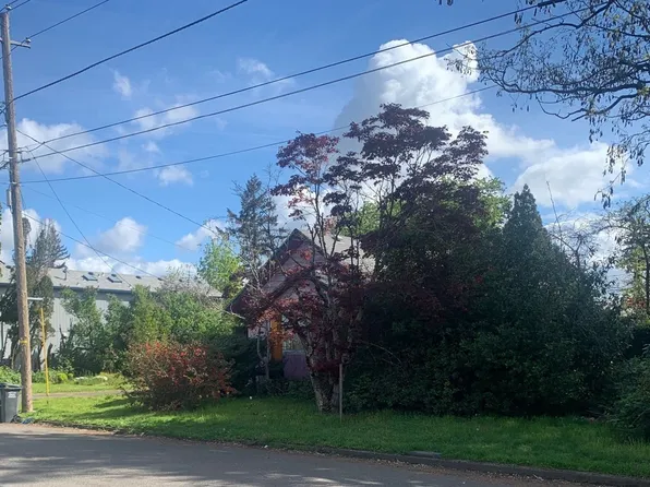 720 NE 92nd Ave, Portland, OR 97220