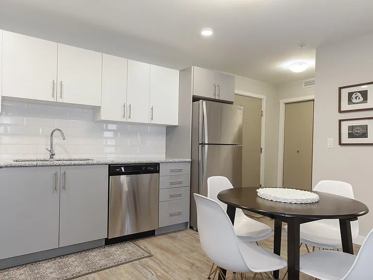 3400 Centennial Dr #406 — Photo 2
