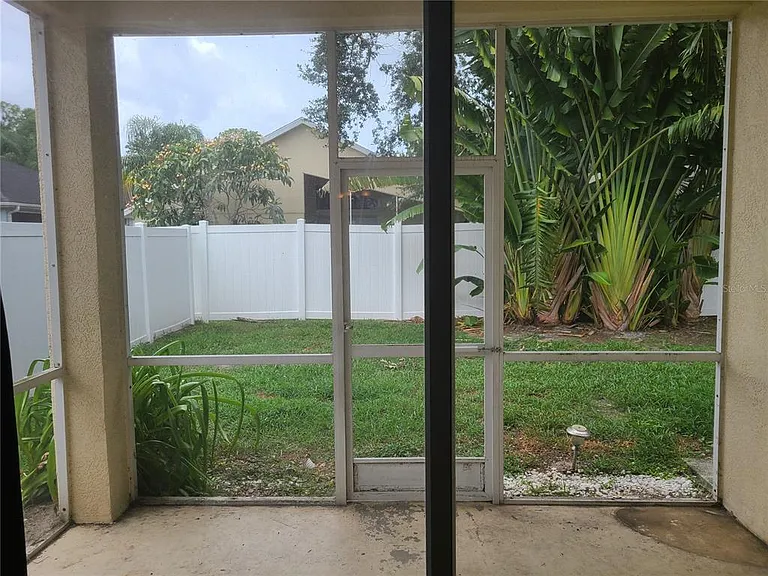 6234 Blackberry Ln — Photo 5