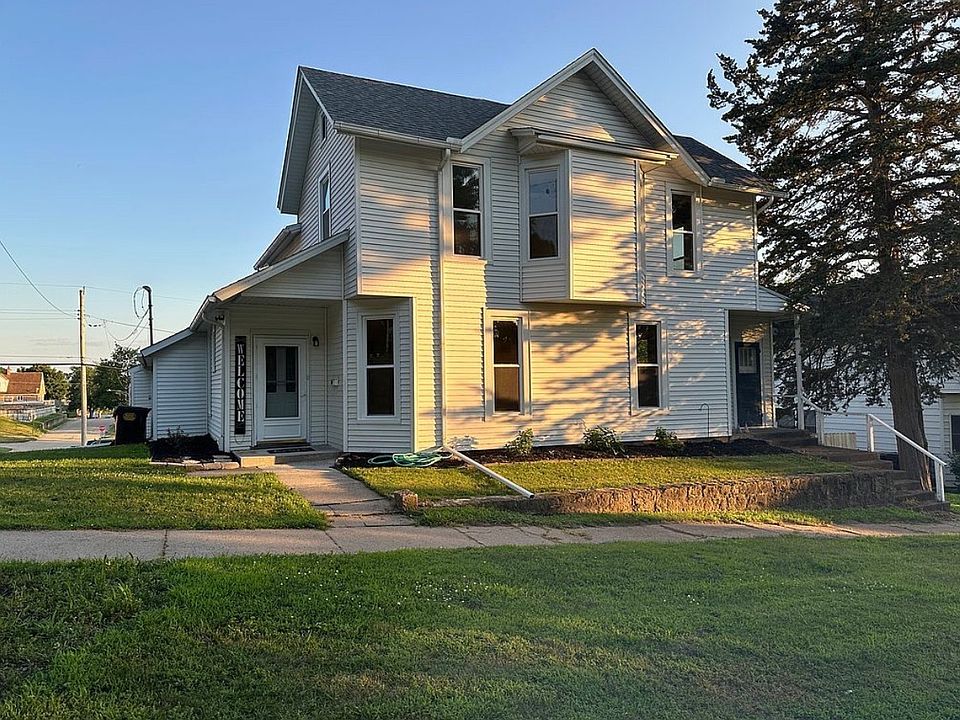 1st image of 616 10th Ave