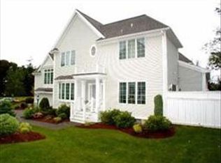 14 Nantucket Dr #A, North Andover, MA 01845