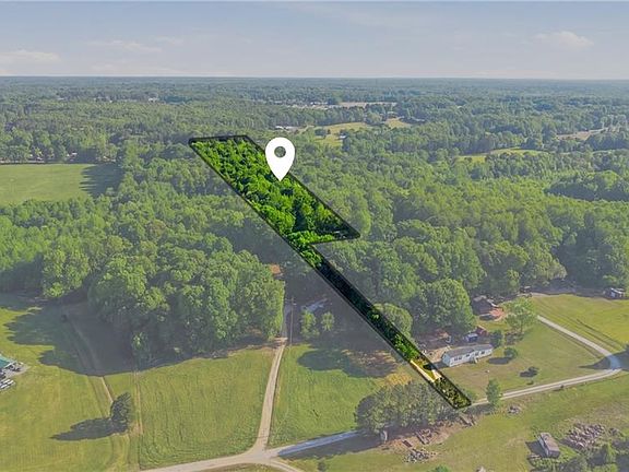 2nd image of 309 Tom Caudle Rd