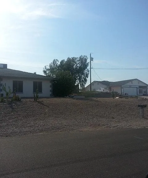 3590 Clearwater Dr — Photo 17
