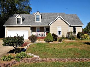 1304 Snead Dr, Murfreesboro, TN 37128