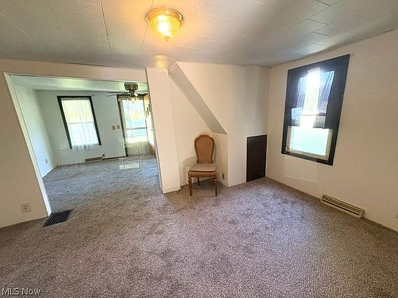 4th image of 2047 Wilson Ave NE