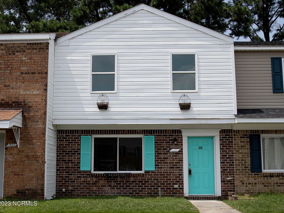 1st image of 434 Myrtlewood Circle