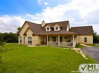 213 Windridge Dr, Boerne, TX 78006