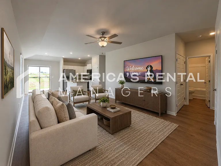 1028 John Ave — Photo 4