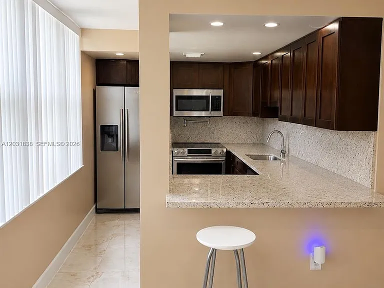 9420 Tangerine Pl #401 — Photo 14