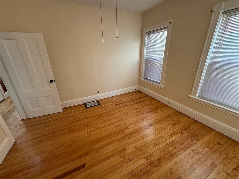 305 Highland Ave #2 — Photo 12