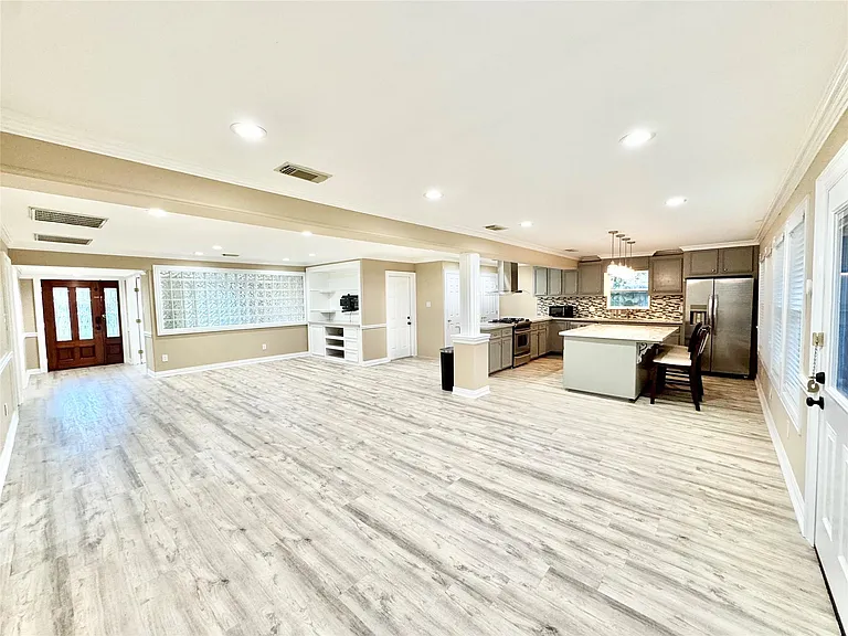 102 Mechanic St — Photo 13