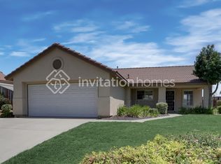 29385 Highland Grove Ln, Highland, CA 92346