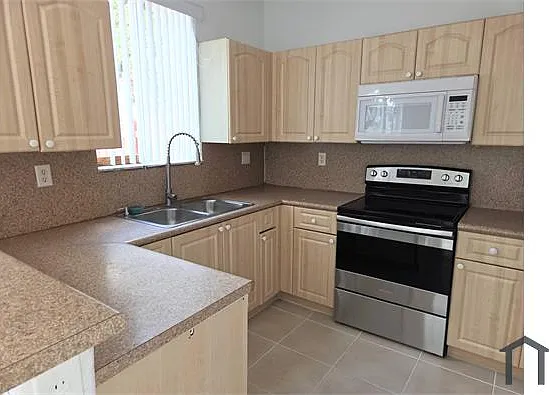 2876 SE 15th Rd — Photo 9