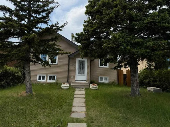 6479 E 68th St NE, Calgary, AB T3J 2H7