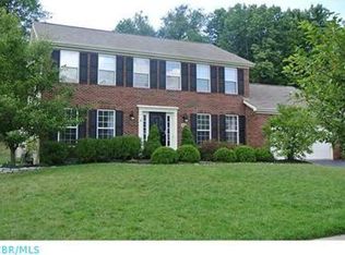 429 Highbanks Valley Ct, Newark, OH 43055