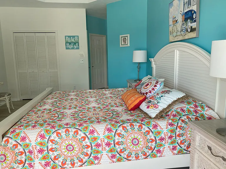 Master bed room