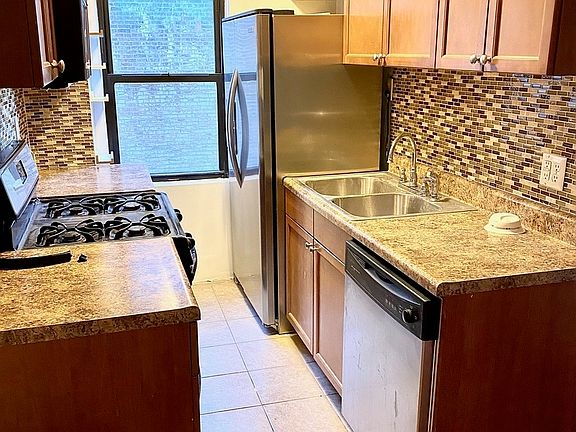 5th image of 180 W Houston St APT 4B