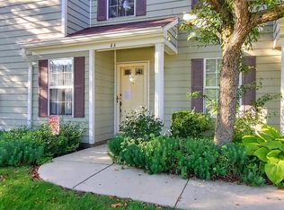 4 Taft Ct #A, Streamwood, IL 60107