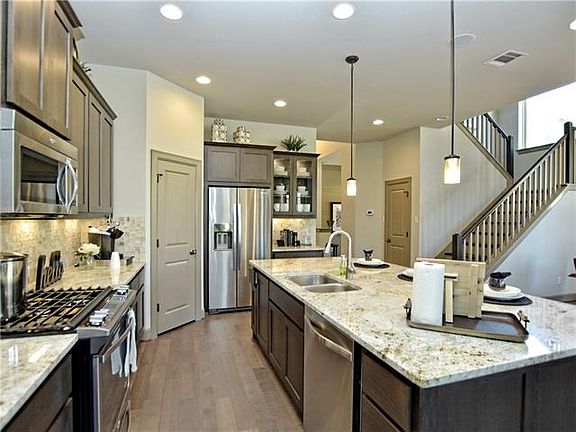 5th image of 15308 Cinca Terra Dr