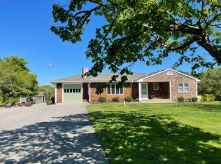 306 W Main Rd, Little Compton, RI 02837