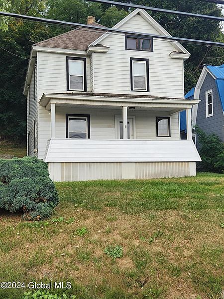 4th image of 168 Chapman Drive