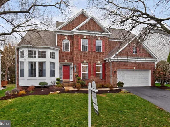 11305 Potomac Oaks Dr, Rockville, MD 20850