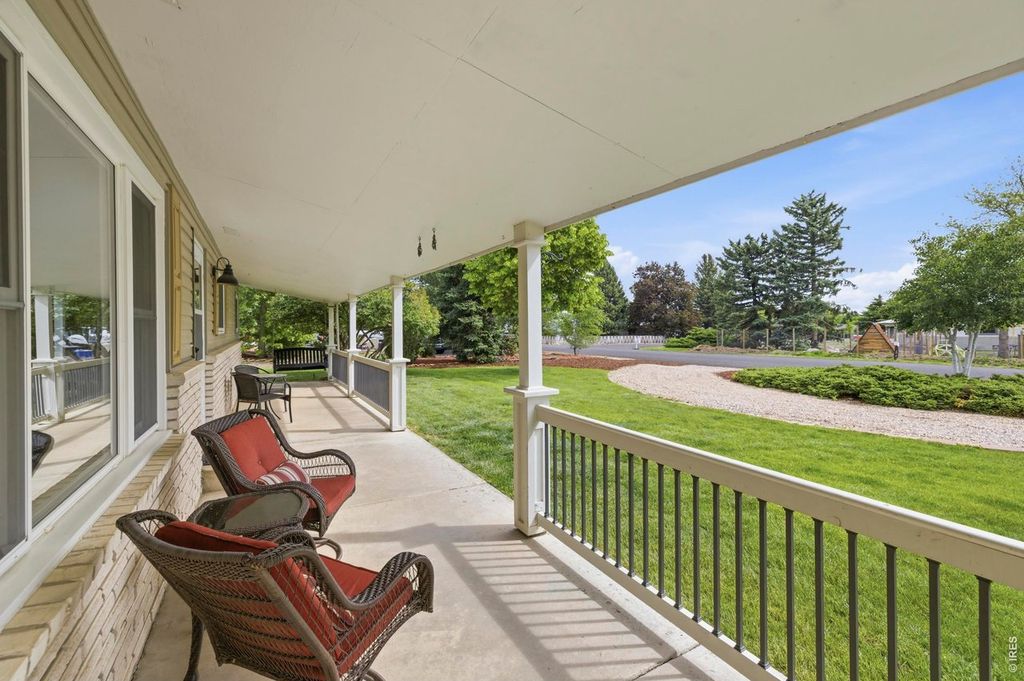 3909 Goodell Ln