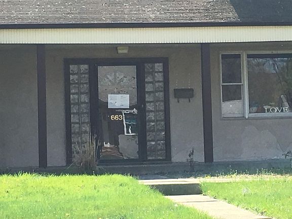 2nd image of 663 Parkview Ave