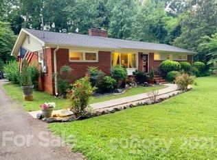 1166 Robinhood Rd, Charlotte, NC 28227