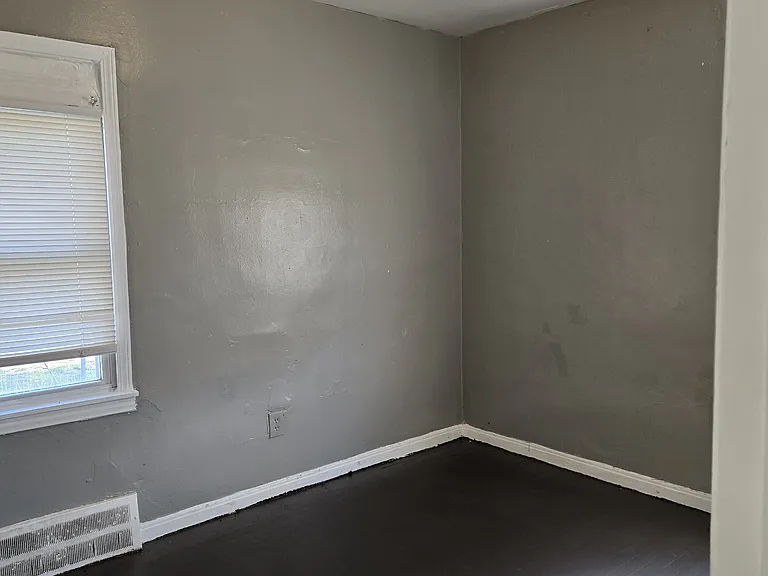 6024 Penrod St — Photo 4