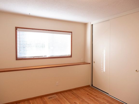 3rd image of 9054 SW 38th Ave