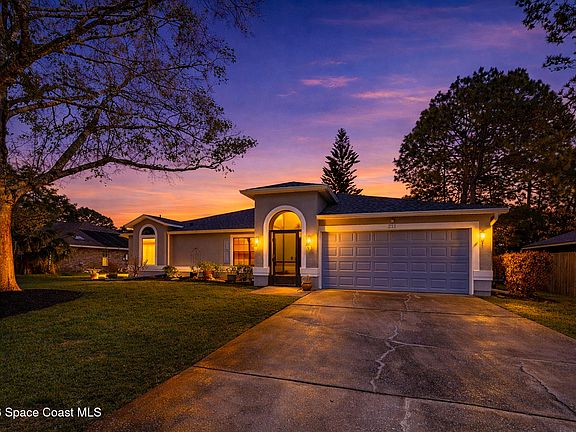 2nd image of 211 Seahorse Cir SE