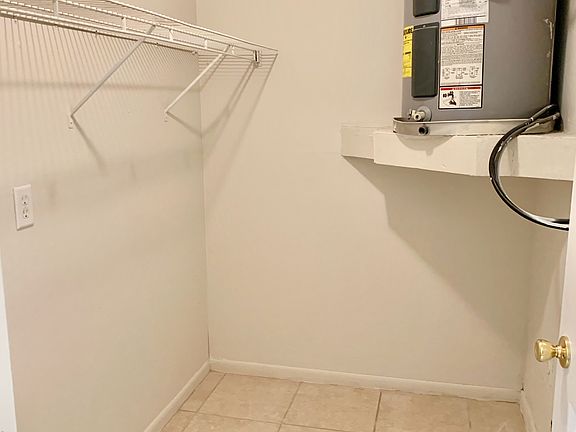 4th image of 1674-1674 Crystal Park Cir