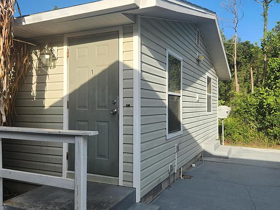 3rd image of 3139 Lake June Blvd