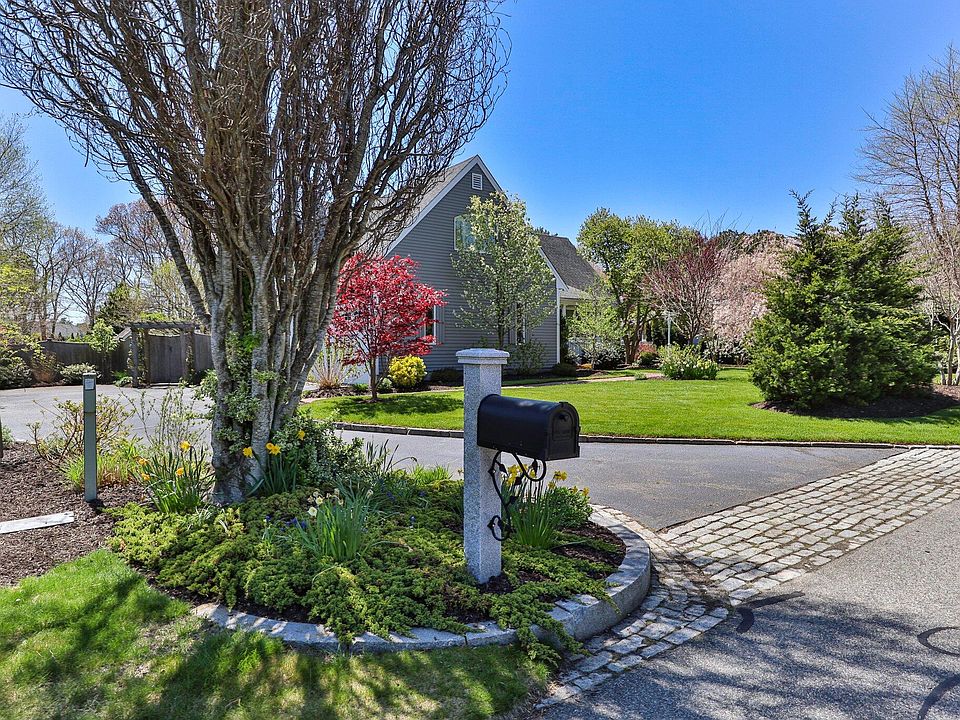 7 Polaris Drive, Mashpee, MA 02649 Zillow