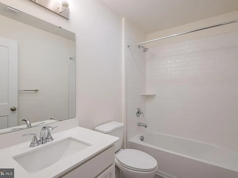 213 Harley Ln — Photo 26